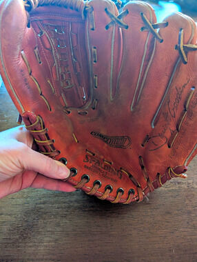Spalding 12" Brown Leather Baseball Glove Left Hand Deep Pocket 42-625